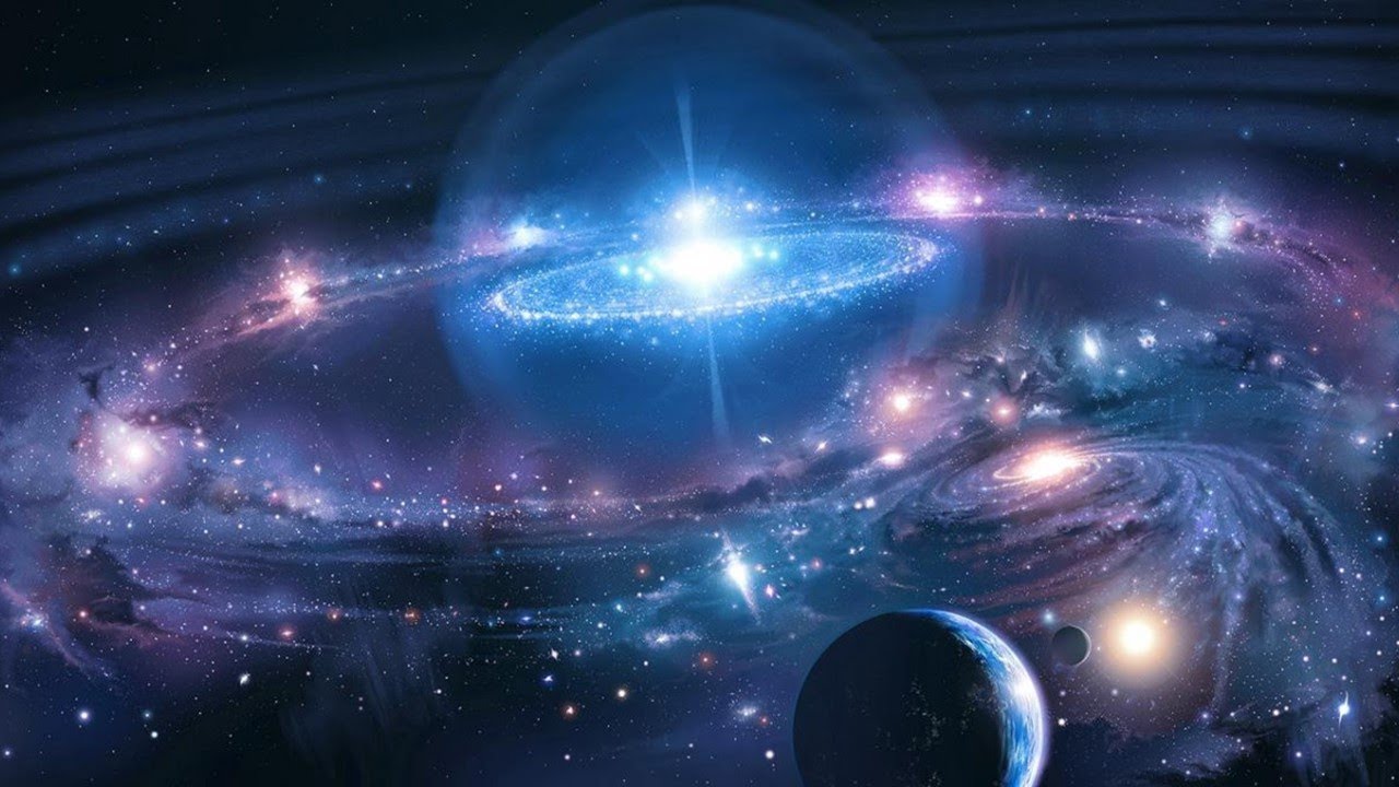 cuerpo celeste que gira alrededor de un planeta