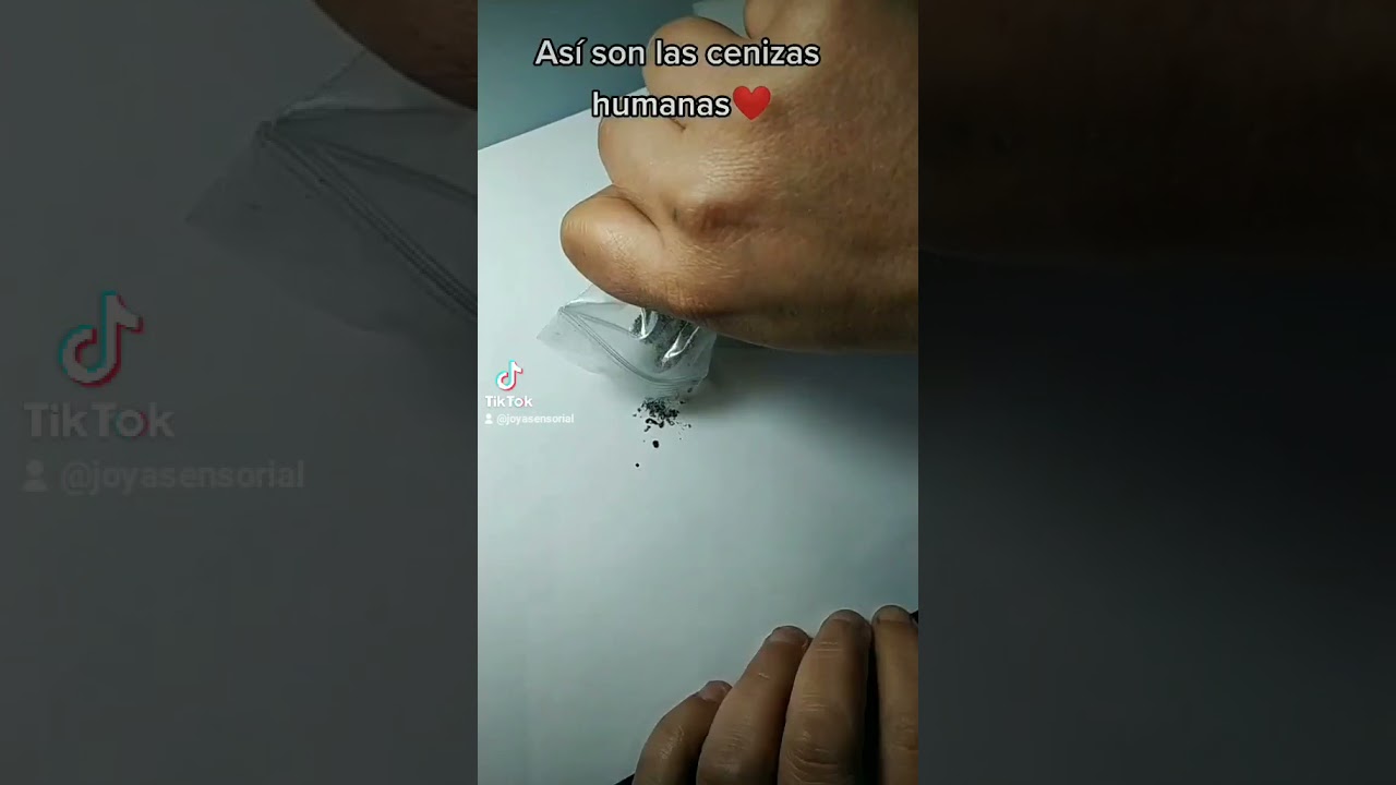 de que color son las cenizas humanas