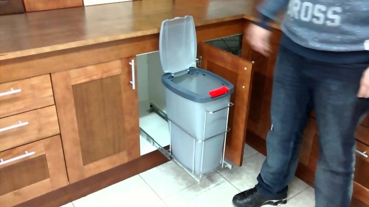 botes de basura de madera